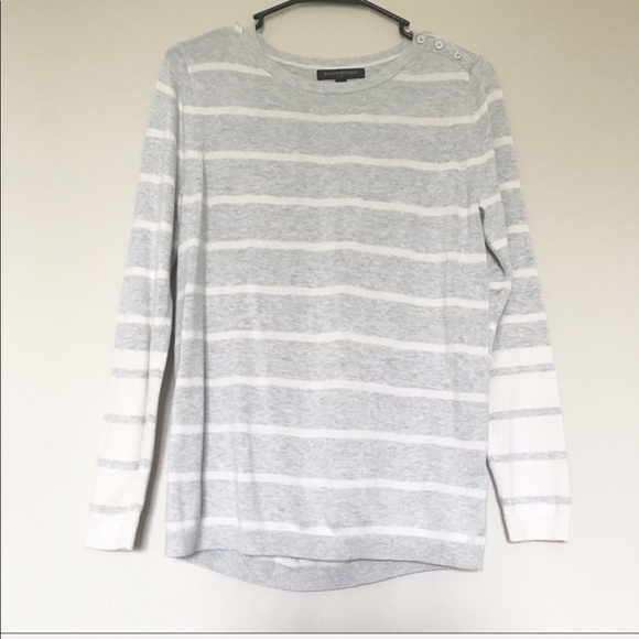 Banana Republic Factory Sweaters - Banana Republic Factory - Gray & Cream Sweater